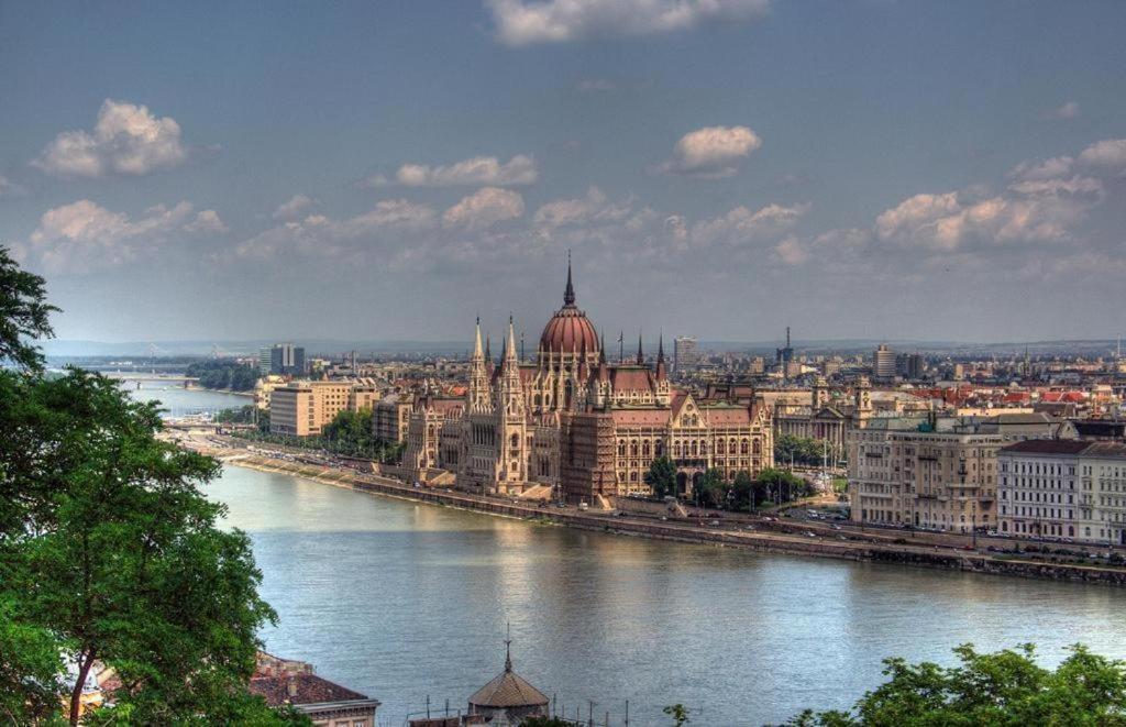 Budapest Central Port Apartment ภายนอก รูปภาพ